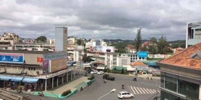 Đà Lạt – Khách sạn Nguyên Hiền ( Trung tâm cạnh chợ Đà Lạt – Giá cực kì hấp dẫn ).