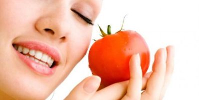 Nắm công thức mặt nạ trắng da từ cà chua luộc, bạn sẽ không cần đến mỹ phẩm đắt tiền