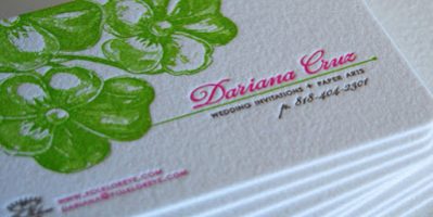 In card visit dập nổi hấp dẫn và lôi cuốn khách hàng