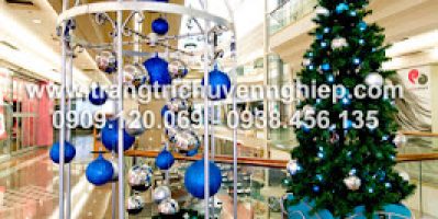 trang trí noel, trang trí giáng sinh, trang trí noel cửa hàng, dịch vụ trang trí noel, góc chụp ảnh