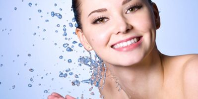 Rửa mặt đúng cách đơn giản nhưng nhiều người lại phạm sai