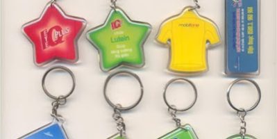 In móc khóa mica làm quà tặng doanh nghiệp