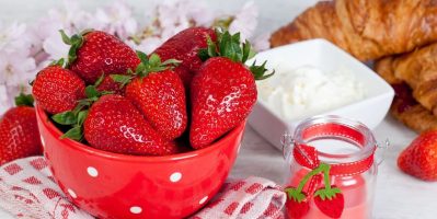 Bất tận với những mẹo làm đẹp tuyệt vời từ dâu tây