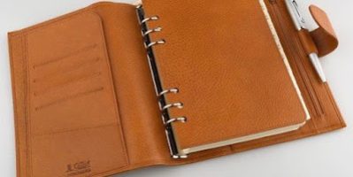 Sổ bìa da còng 2019 – Cập nhật các mẫu bìa còng đẹp