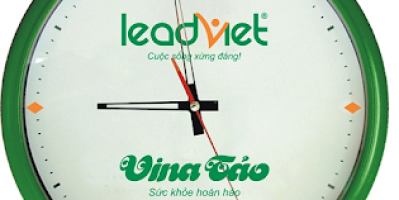 In chữ lên đồng hồ treo tường làm quà tặng