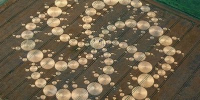 THÔNG ĐIỆP NGƯỜI NGOÀI HÀNH TINH TỪ NHỮNG VÒNG TRÒN TOÁN HỌC