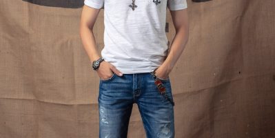 Mẹo chọn quần jean nam rách cho người gầy cực chuẩn