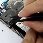 Lượng khách thay pin Oppo F1S không hề ít