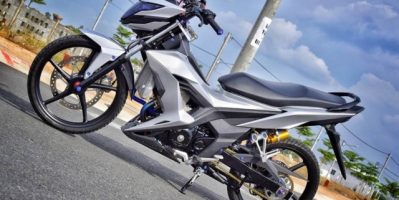 Sonic 150 màu bạc độ siêu ngầu khiến Ex150 choáng váng