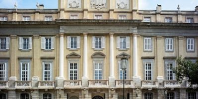 Khám Phá Kho Báu Bí Ẩn Tại Madrid