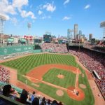 Khám Phá Không Khí Sôi Động Của Fenway Park, Mỹ