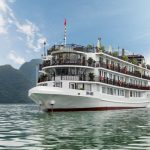 Tour du lịch Hạ Long bằng du thuyền 2 ngày 1 đêm hấp dẫn nhất