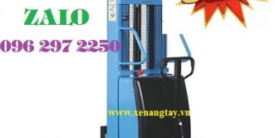 Xe nâng bán tự động 1 tấn là dòng sản phẩm cải tiến của xe nâng tay cao