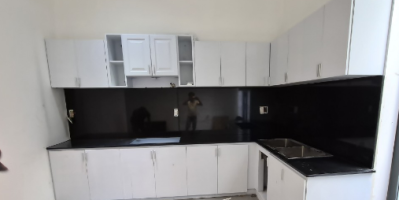 Một vài ưu điểm đáng chú ý của tủ bếp inox cánh kính cường lực