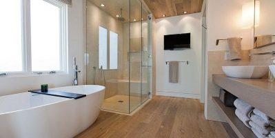 Lý do mà phòng tắm khách sạn thường được làm từ kính