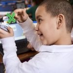 Khám Phá Khoa Học Thú Vị Với STEM Dành Cho Học Sinh Tiểu Học