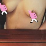 Học hỏi khắc phục ngực chảy xệ khi cho con bú