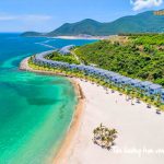 Đắm chìm trong vẻ đẹp trong xanh của bãi Trũ Nha Trang