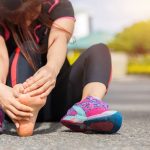 Cách đi giày bảo hộ không bị đau chân