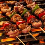 Thực đơn cắm trại và picnic đơn giản, ngon miệng