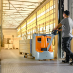 Xe nâng hàng và Hệ thống vận chuyển tự động hóa