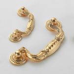 Tay Nắm Cửa Chữ C: Đẳng Cấp và Phong Cách Cho Ngôi Nhà Của Bạn