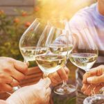 Cách thưởng thức rượu vang trắng đúng chuẩn