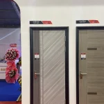 Cửa thép vân gỗ tại Đà Lạt – Mẫu cửa thép hiện đại