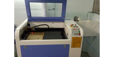 Máy khắc laser mini: Giải pháp tinh gọn nhưng đầy uy lực cho kỷ nguyên cá nhân hóa