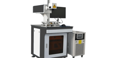Tại sao doanh nghiệp nên đầu tư máy khắc laser UV?