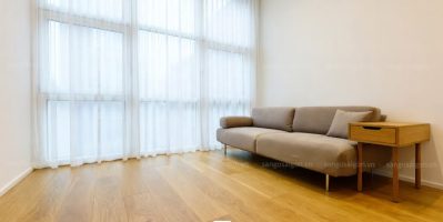 Tăng giá trị cho ngôi nhà bằng cách lát sàn gỗ tự nhiên màu vàng sáng