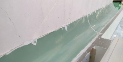 Cách chống thấm khe giữa 2 nhà khi tường bị ẩm