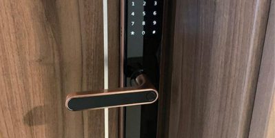 Khóa vân tay cửa gỗ bền và an toàn Kaadas